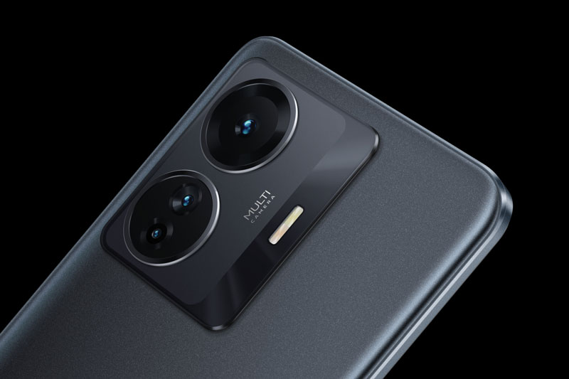 Smartphone 5G, RAM 12 GB, sạc 66W, giá gần 9 triệu đồng