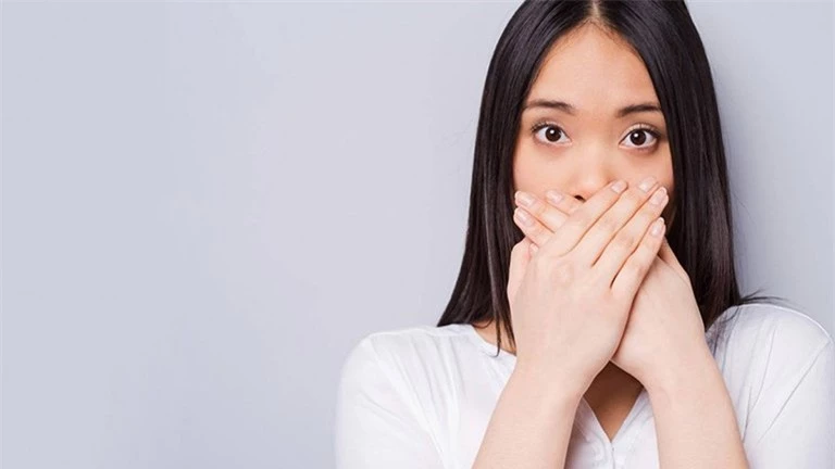 4 cách chữa hôi miệng giúp bạn tự tin trong giao tiếp