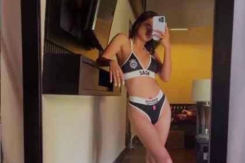 Hậu giảm cân thành công, Văn Mai Hương tích cực khoe dáng nóng bỏng