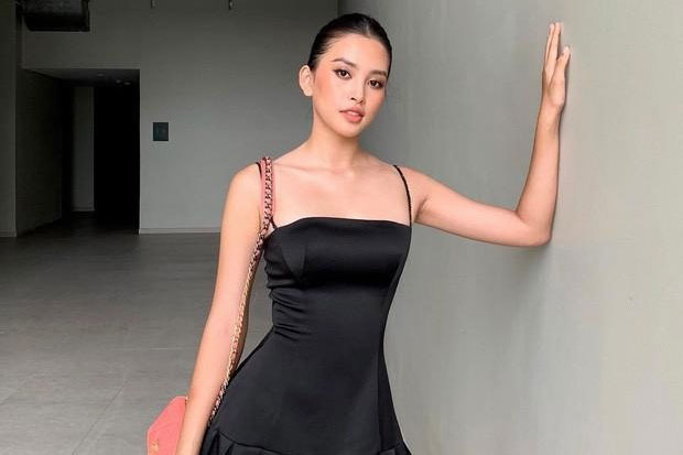 Tuyển tập trang phục hè giúp bạn gái khoe trọn vóc dáng như Tiểu Vy, Minh Hằng