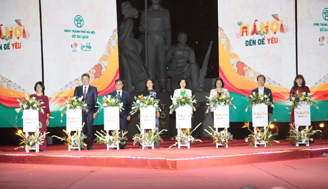 Khai mạc Lễ hội quà tặng du lịch Hà Nội 2022

