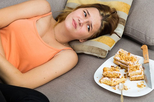 Điều không làm điều này trước khi ngủ để tránh gây hại gan