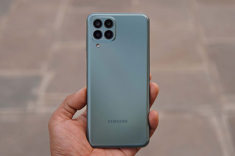 Samsung Galaxy M53 5G với RAM 8 GB, màn hình 120Hz, pin 5.000 mAh giá 12,49 triệu tại Việt Nam