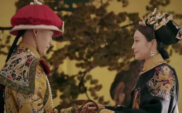 Hai bà cháu đều được gả cho Càn Long, một trở thành hoàng hậu, hai có kết cục đáng thương?