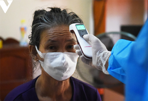 Cả nước chỉ có 3.717 ca mắc COVID-19 mới trong ngày 1/5