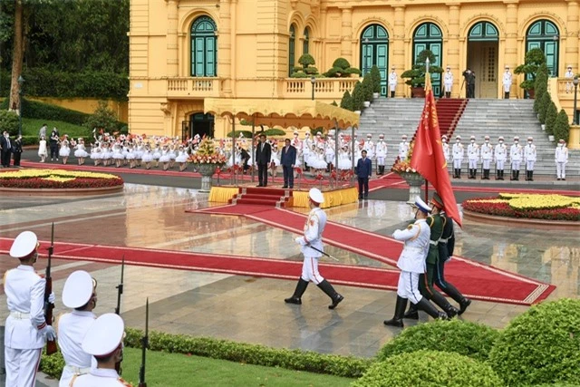 Thủ tướng Phạm Minh Chính đón, hội đàm với Thủ tướng Nhật Bản Kishida Fumio - Ảnh 3.