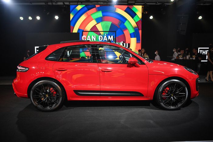 Cận cảnh Porsche Macan 2022 vừa ra mắt tại Việt Nam