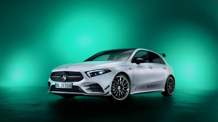 Chi tiết Mercedes-AMG A35 và CLA 35 phiên bản kỷ niệm 55 năm 