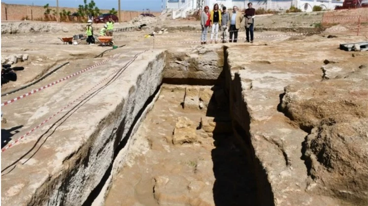 Bất ngờ đào được nghĩa địa nguyên vẹn nằm dưới lòng đất ở Tây Ban Nha - Ảnh 1.