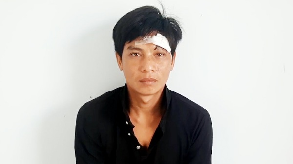 An Giang: Bắt kẻ đòi giết mẹ rồi đâm anh ruột tử vong