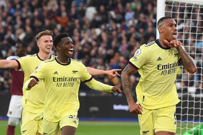 Thắng sát nút West Ham, Arsenal đòi lại vị trí thứ 4 từ tay Tottenham