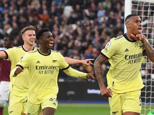 Thắng sát nút West Ham, Arsenal đòi lại vị trí thứ 4 từ tay Tottenham