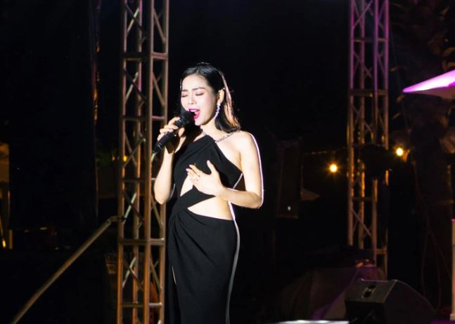 Lệ Quyên đăng clip khoe đưa con trai riêng đi show cùng, Lâm Bảo Châu phản ứng thế nào?