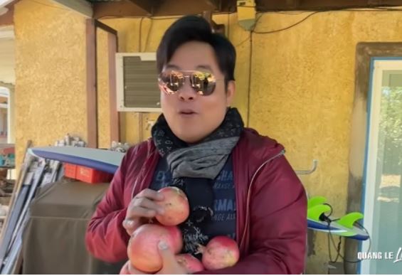 Quang Lê hái trộm cây hàng xóm, áy náy sang xin lỗi và phản ứng của chủ nhà