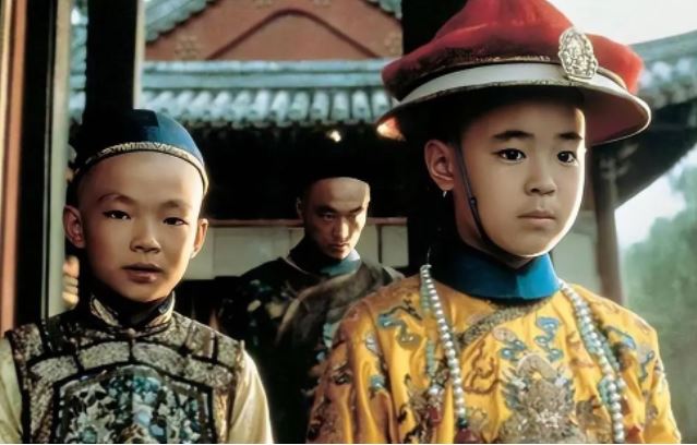 Sở thích kỳ lạ của Phổ Nghi khiến cung nữ, thái giám e ngại: Từ Hi phải ra tay ngăn chặn