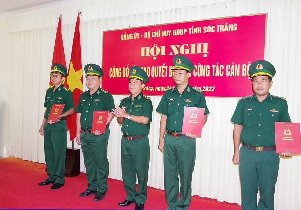 Bộ đội Biên phòng Sóc Trăng điều động, bổ nhiệm 4 sỹ quan giữ chức chỉ huy cấp phòng, cấp đồn