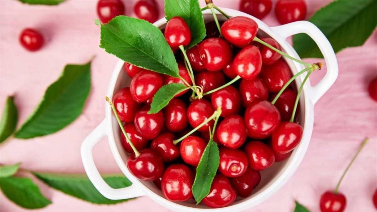 Theo các chuyên gia, cherry có đặc tính chống viêm giúp kiểm soát cơn đau và viêm liên quan đến viêm xương khớp.