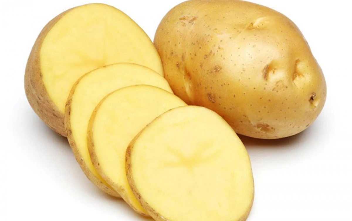 Khoai tâyrất giàu kali và một củ khoai tây cung cấp lượng kali cao hơn gấp đôi so với một quả chuối, đồng thời giữ cho huyết áp luôn ở mức ổn định.