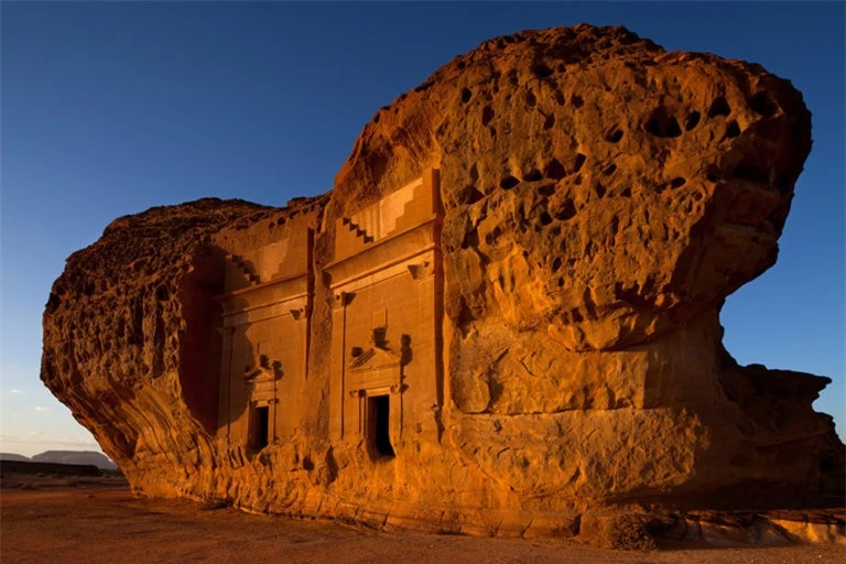 Bí ẩn lăng mộ Madain Saleh nằm giữa xa mạc của Ả Rập Xê Út - Ảnh 1.