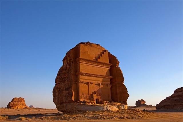 Bí ẩn lăng mộ Madain Saleh nằm giữa xa mạc của Ả Rập Xê Út - Ảnh 2.