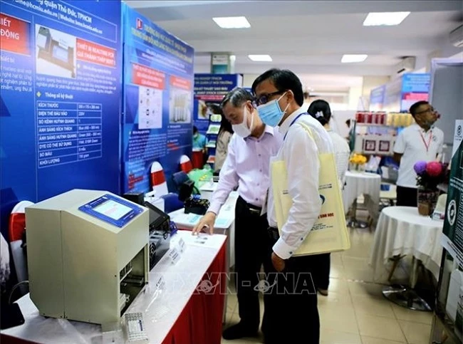 Khách tham quan Chợ công nghệ và thiết bị chuyên ngành Techmart, ngày 5/11/2020. Ảnh tư liệu: Thành Chung/TTXVN