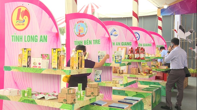 Thương mại điện tử: Kênh bán hàng đầy tiềm năng cho sản phẩm OCOP vùng Đồng bằng sông Cửu Long