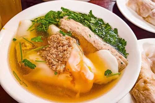 Độc đáo món bánh cuốn chan nước canh ở Cao Bằng, đặc sản dân dã đã ăn là nhớ mãi
