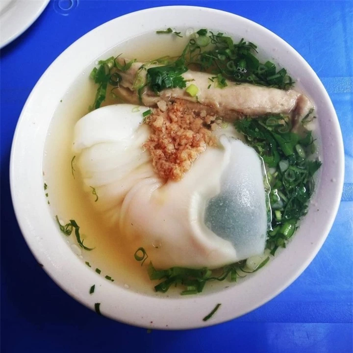 Độc đáo món bánh cuốn chan nước canh ở Cao Bằng, đặc sản dân dã đã ăn là nhớ mãi - 2