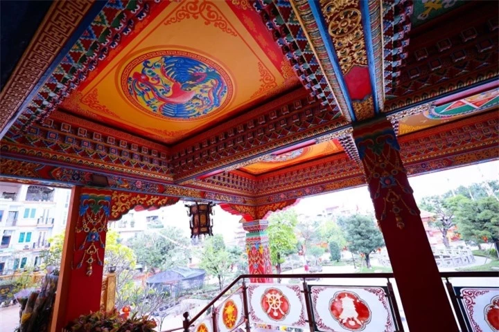 Ngôi chùa mang phong cách Bhutan giữa lòng Hà Nội rực rỡ với họa tiết sắc màu - 5
