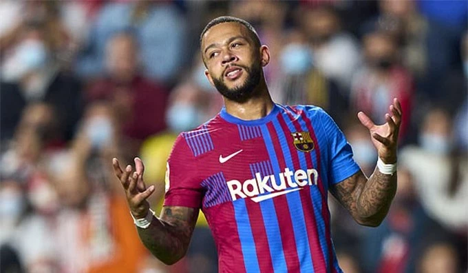 Depay không muốn rời Barca