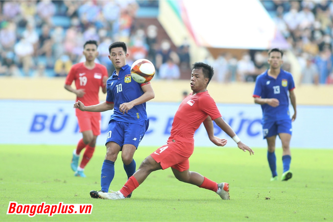 U23 Lào đánh rơi chiến thắng trước U23 Singapore ở phút bù giờ thứ 6