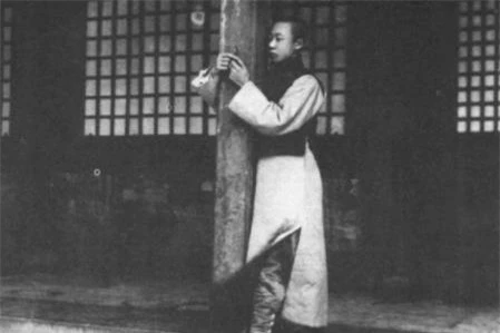 Loạt ảnh hiếm thời nhà Thanh: Cận cảnh dung mạo ái phi của hoàng đế Quang Tự, bức cuối mới thực sự hiếm có khó tìm - Ảnh 6.