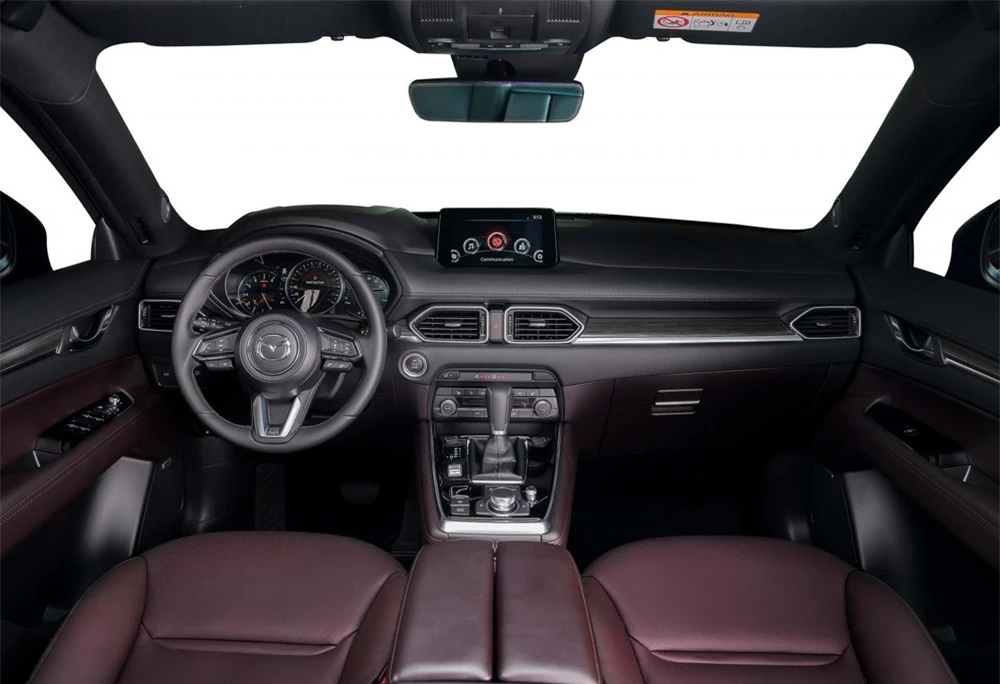 Nội thất của Mazda CX-8 2022.