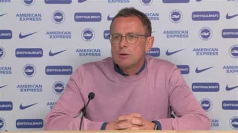 HLV Rangnick xin lỗi NHM MU sau thảm bại trước Brighton