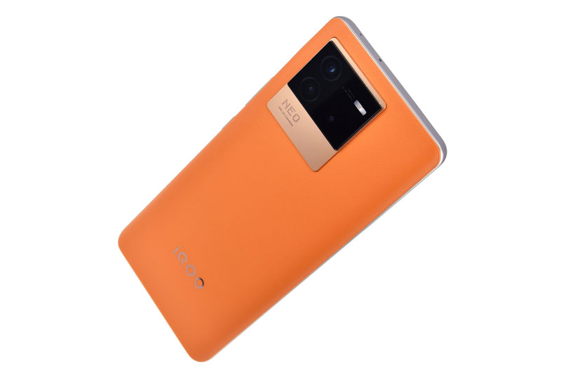 Ảnh chi tiết smartphone cấu hình ‘khủng’, sạc 80W, màn hình 120Hz, giá từ 6,87 triệu