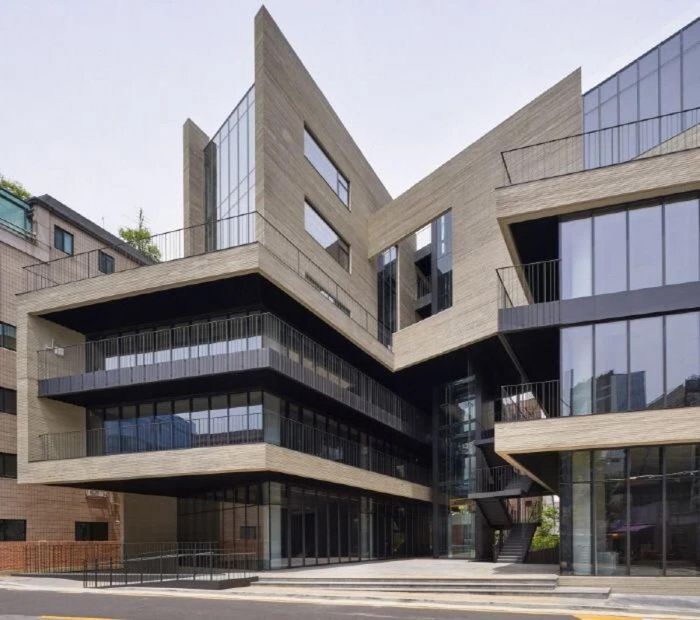 BTS, G-Dragon, Son Ye Jin và loạt sao Hàn sở hữu bất động sản triệu USD