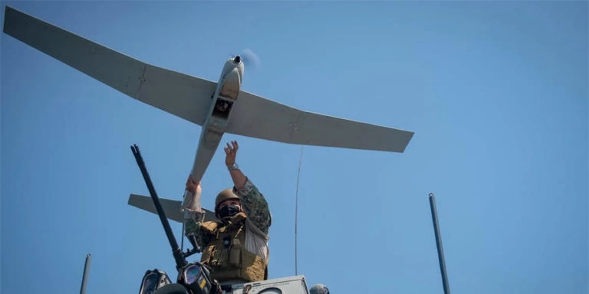 UAV Puma: UAV Puma là máy bay không người lái đã cung cấp khả năng tình báo, giám sát, thu thập mục tiêu, trinh sát do nhà thầu AeroVironment của Bộ Quốc phòng Mỹ sản xuất. Máy bay không người lái này có thể bay trên không trong 150 phút với quãng đường 60 km.
