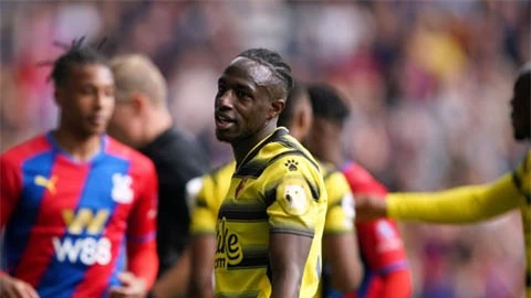 Watford chính thức xuống hạng sau trận thua Crystal Palace