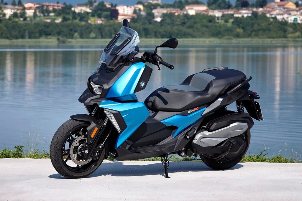 BMW C400 X.