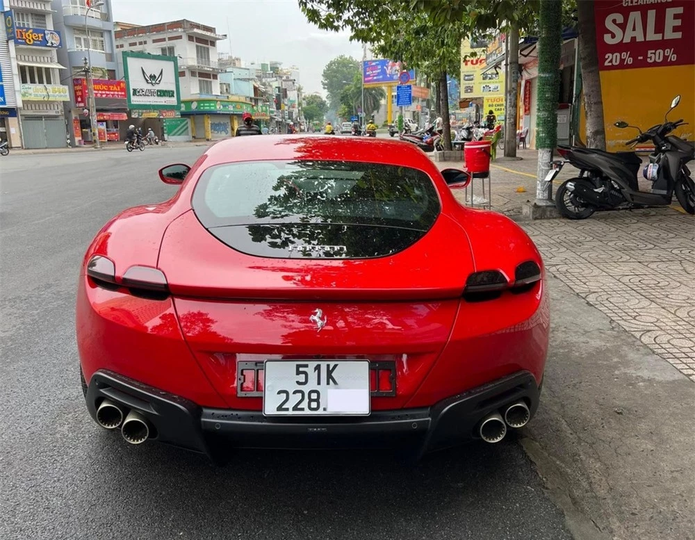 Ferrari Roma chỉ có 2 chiếc đang lăn bánh tại Việt Nam hiện tại 