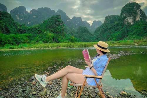 Điểm cắm trại ngắm cảnh cực chill giữa dòng sông nằm cách Hà Nội chỉ 2 giờ đi xe