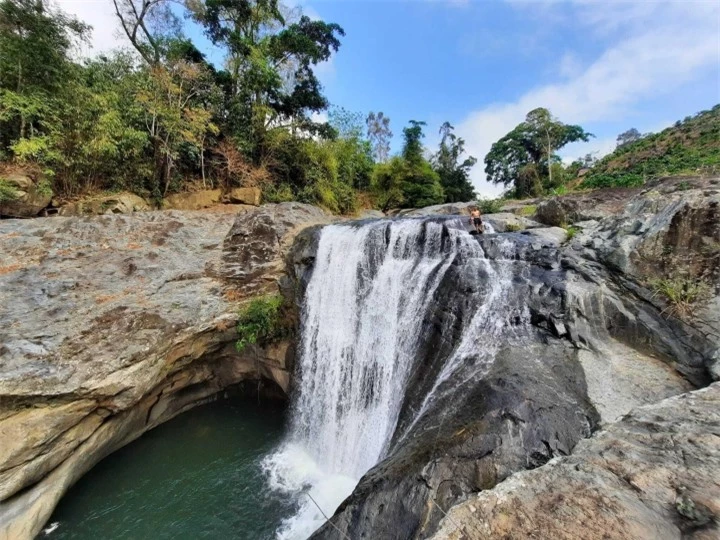Thủy Nguyệt Cốc - con thác hoang sơ cực chill ở Lâm Đồng ít người biết - 3