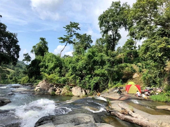 Thủy Nguyệt Cốc - con thác hoang sơ cực chill ở Lâm Đồng ít người biết - 7