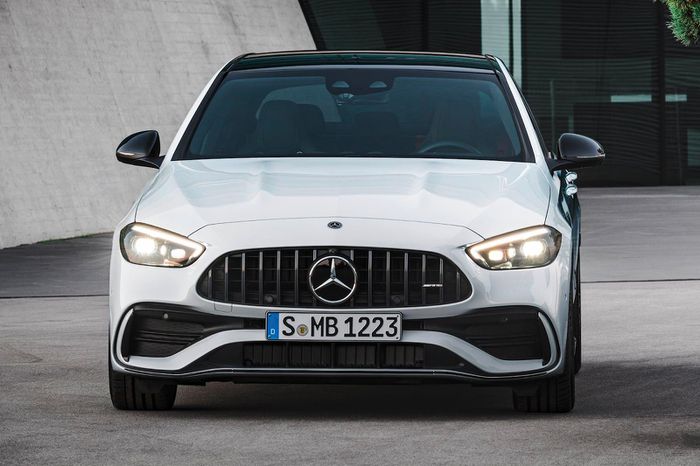 Dòng xe mạnh nhất của Mercedes C-Class có công suất 402 mã lực