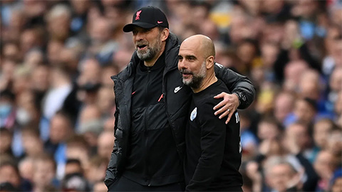 Klopp phản pháo Guardiola, thừa nhận Gerrard có thể 'nối nghiệp'