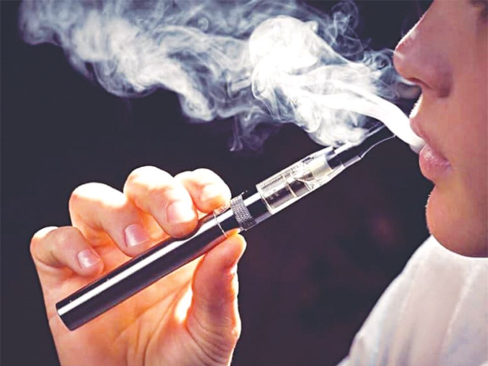 Những tác hại thuốc lá điện tử gây ra cho phổi?