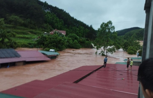Mưa lớn gây thiệt hại nặng tại các tỉnh Đông Bắc