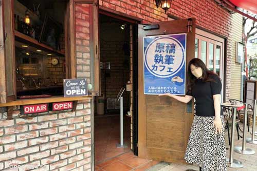 Độc đáo quán cà phê dành cho dân chạy deadline, làm không xong đừng hòng về