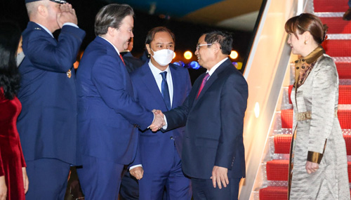 Thủ tướng Phạm Minh Chính tới thủ đô Washington, bắt đầu chuyến công tác tại Hoa Kỳ