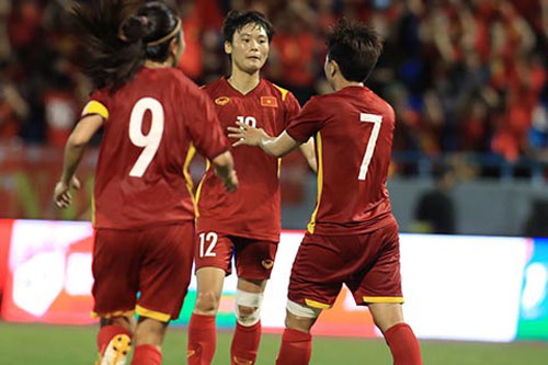 Thắng kình địch Philippines, đội nữ Việt Nam rộng cửa vào bán kết